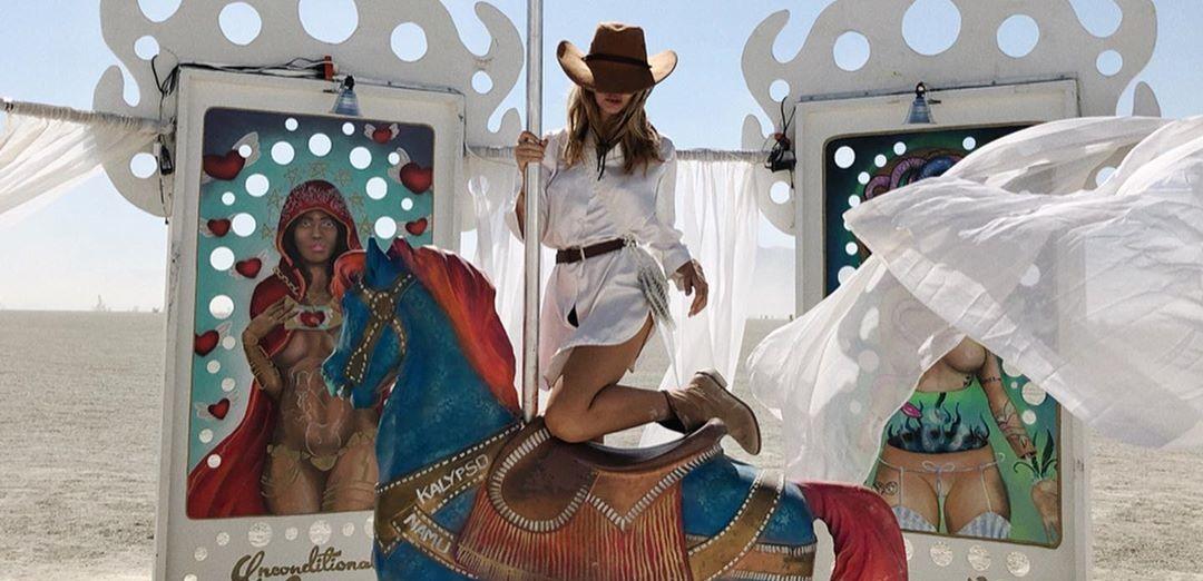 „Schmetterling“ im Ei, fliegende Steine und ein grüner Elefant – wofür war das verrückteste Festival der Welt, Burning Man – 2019, noch bekannt? 3