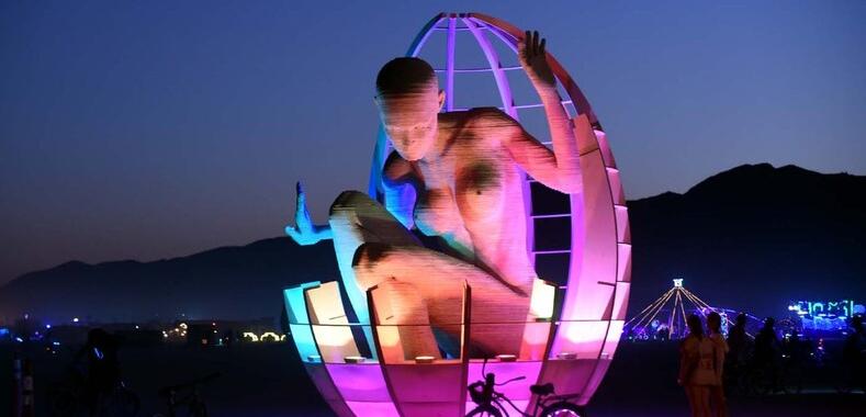 „Schmetterling“ im Ei, fliegende Steine und ein grüner Elefant – wofür war das verrückteste Festival der Welt, Burning Man – 2019, noch bekannt? 6