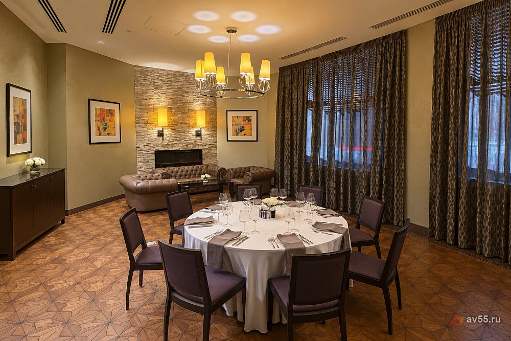 DoubleTree by Hilton — Fireplace Hall — photo 1
