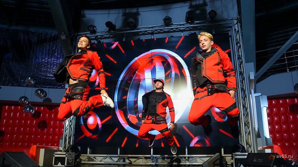 ブレイクダンスショー「ZiNGeR Break Show」— 写真1