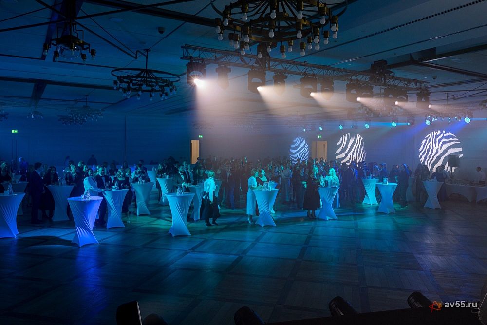 Crystal Ballroom — photo 1