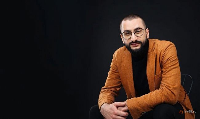 Orador sobre IA y digitalización Ruslan Yusufov