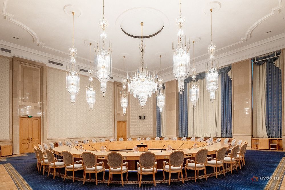 President Hotel — Round Hall — photo 1