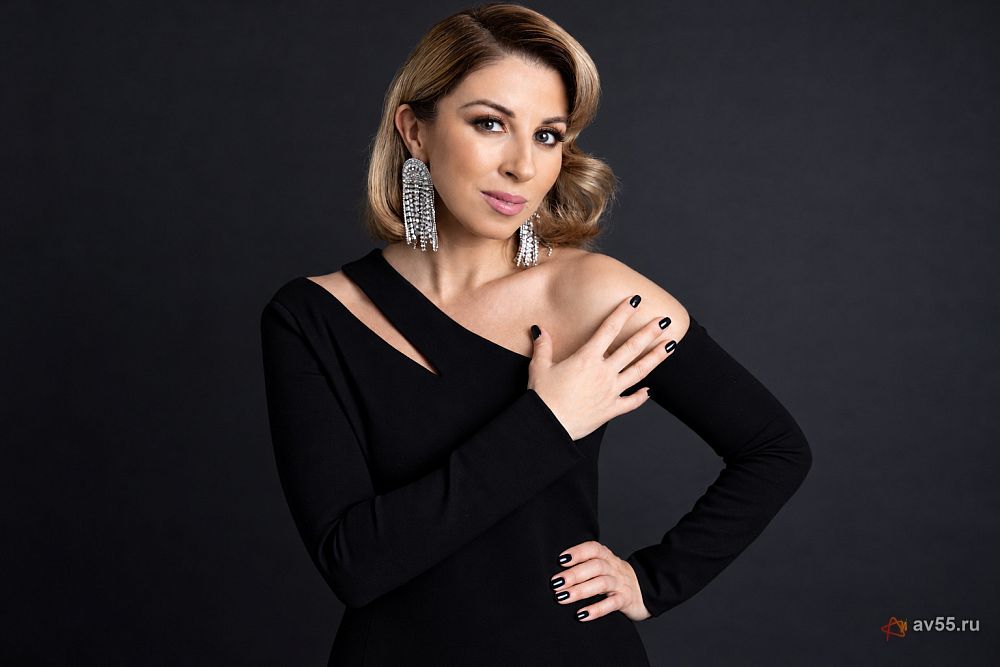 La cantante ANIRI — foto 1