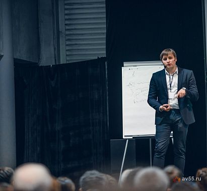 Orador sobre marketing Anton Petrochenkov