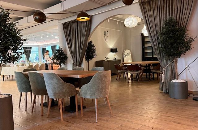 Parc-hôtel « Khvoïa Bestoujevo » — Restaurant « Bestoujev »
